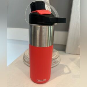 CamelBak chute mag 20 oz Insulated Water Bottle